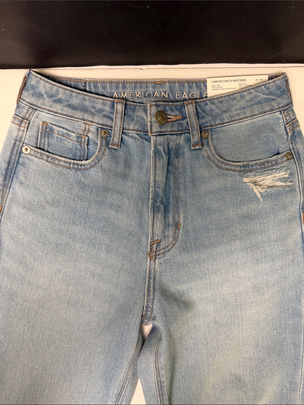 American Eagle Light Blue Distressed Mom Jeans Size 0 Long/ 25 W - Picture 3 of 14